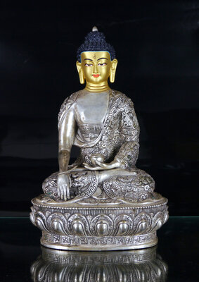 SHAKYAMUNI mit GRAVUR, versilbert